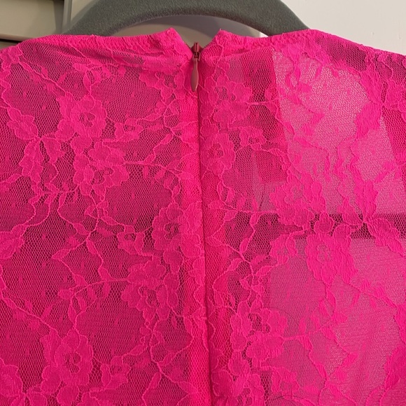 Lace Skims Dress - Picture 10 of 10